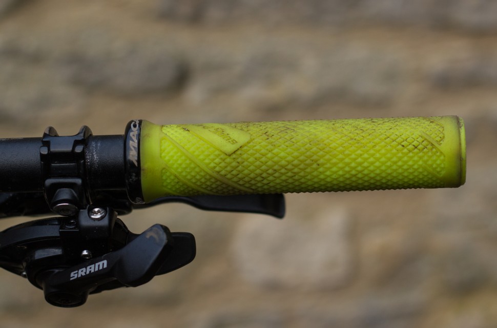 Lizard Skins MacAskill Signature Lock On Grip off road.cc